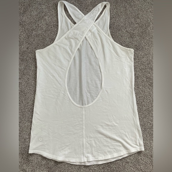 Lululemon keyhole tank - Picture 1 of 5